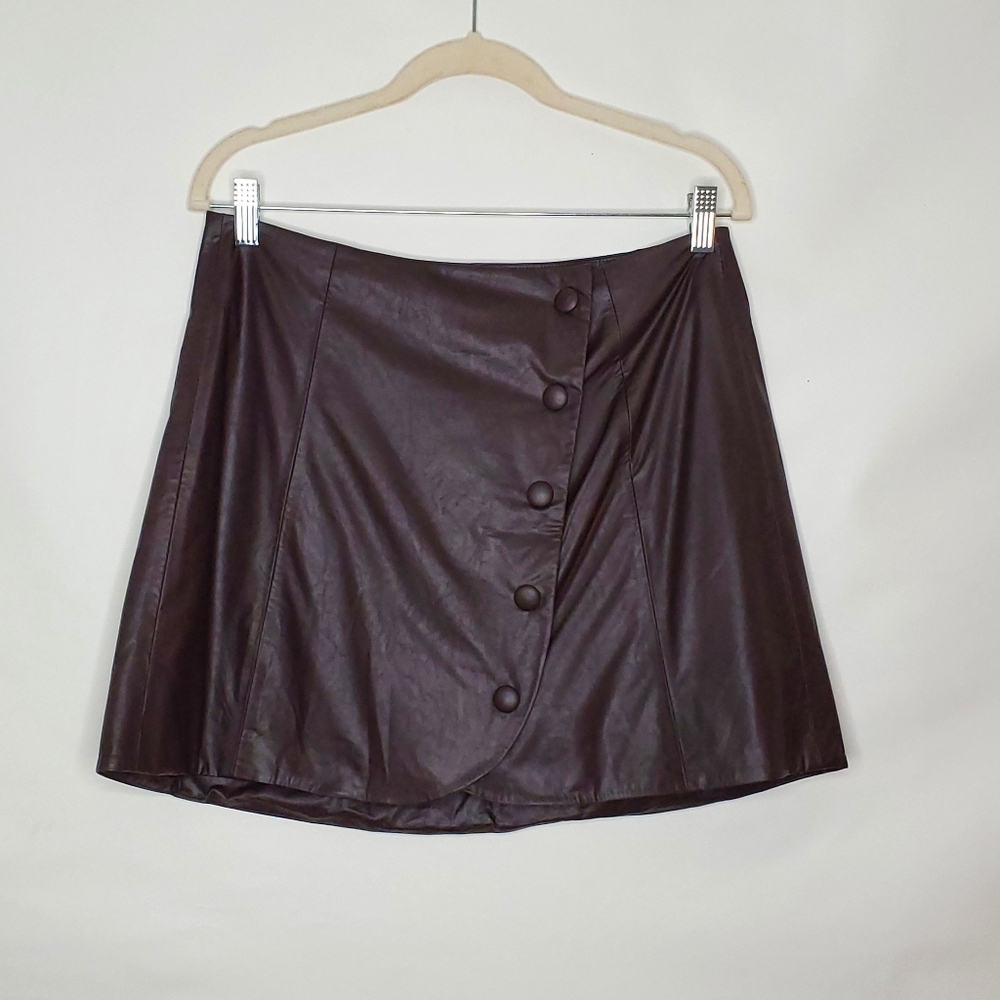 NEW Zara Vegan Leather Mini Skirt Size Large Brown Asymmetric Snap Front Baddie - Picture 9 of 10